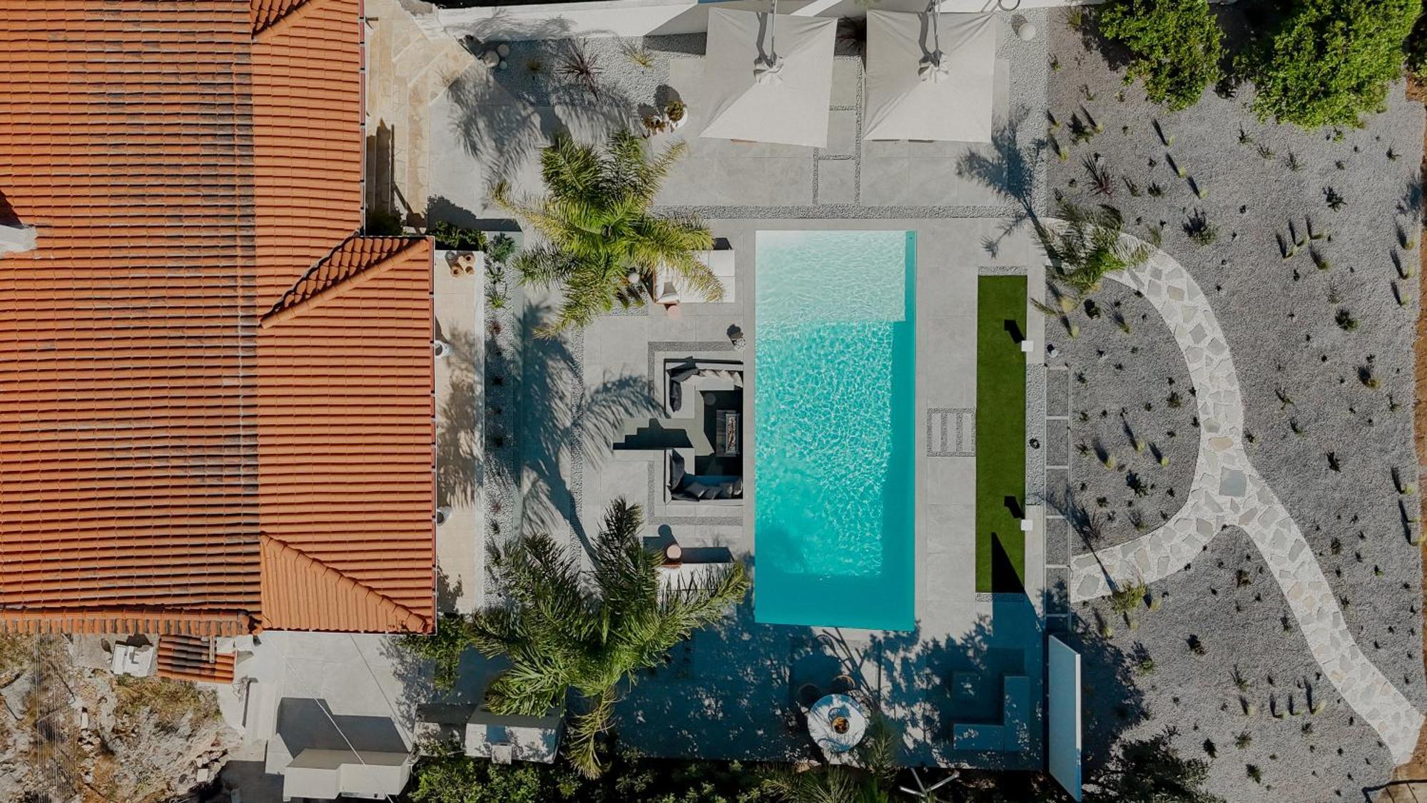 Nafplio Blue Topaz Poolside Villa ภายนอก รูปภาพ